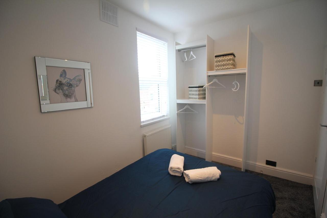 Media Manor - Fully Refurbished In 2022 - Large 6 Bedrooms, 3 Bathrooms Plus Media Games Room Blackpool Zewnętrze zdjęcie